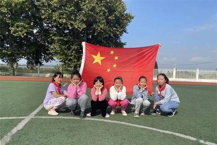 同事之间的相处需要注意哪些细节？游戏画面